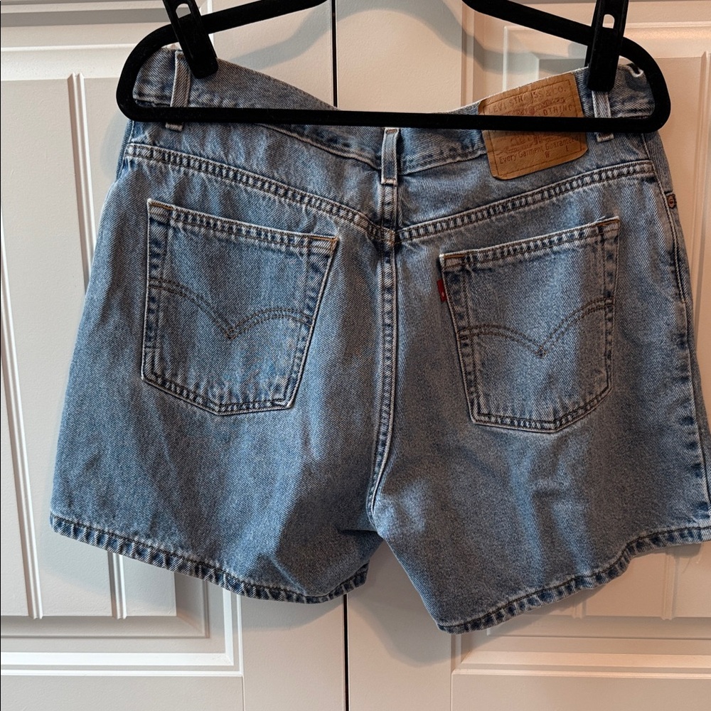 Vintage 2003 Levi's Light Blue Jean Shorts - Picture 3 of 4